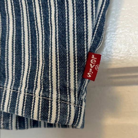 Levi’s Jaden Denim Cami - Picture 6 of 9